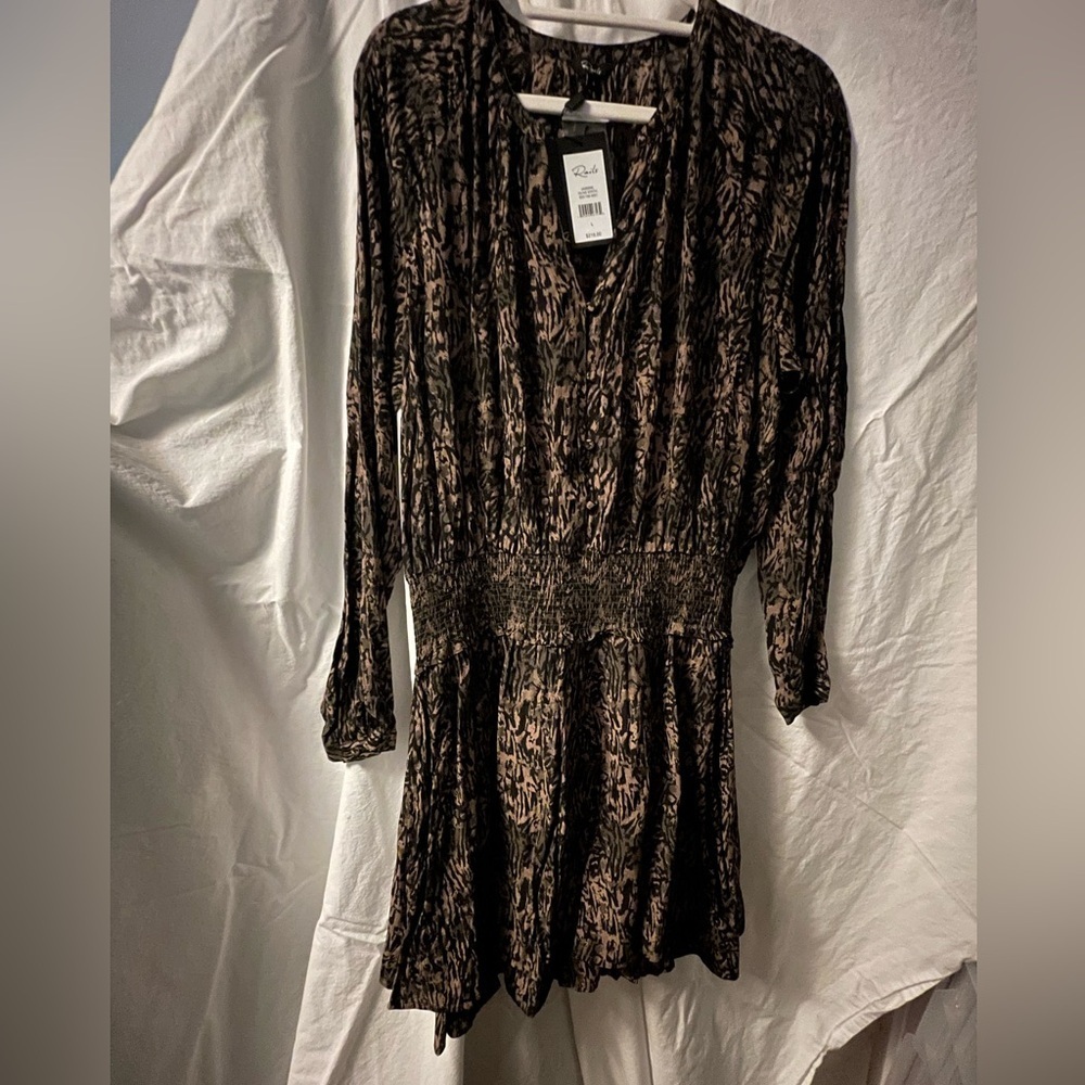 Rails Jasmine Olive Abstract print mini-dress smocked waist size Large NWT - Picture 5 of 13